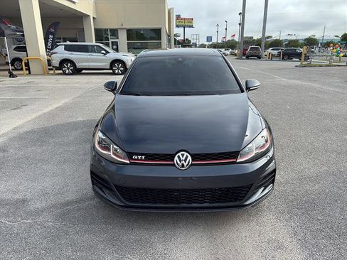 Used 2018 Volkswagen GTI Autobahn image 2