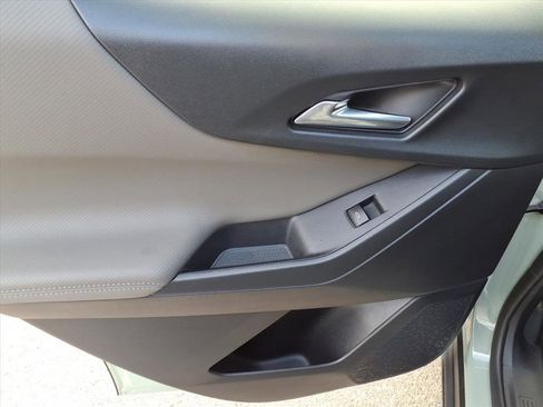 Used 2026 Chevrolet Equinox LT w/ Convenience Package II image 33