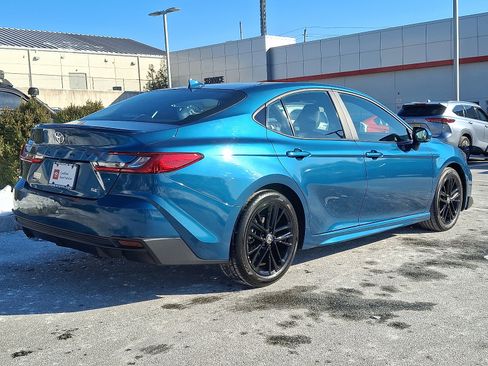 Certified 2025 Toyota Camry SE image 6