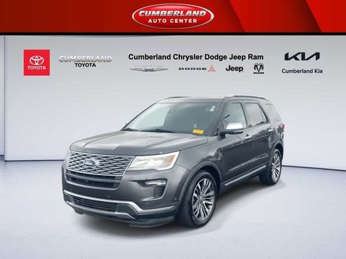 Used 2019 Ford Explorer Platinum image 3