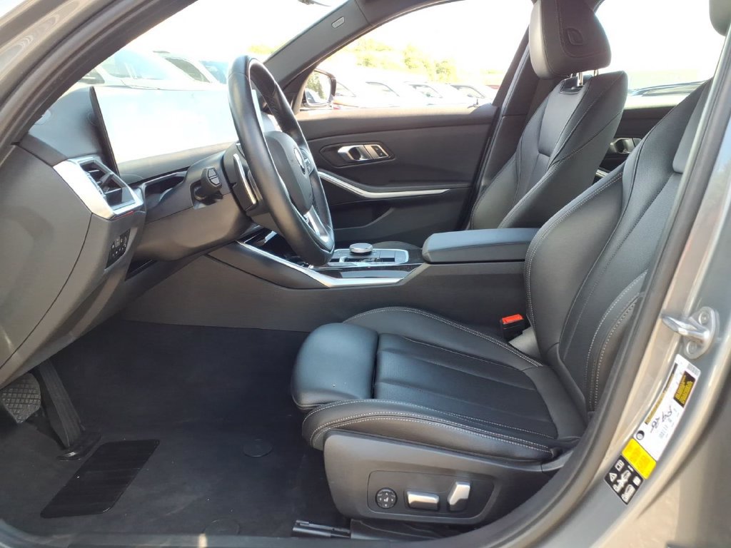 Used 2023 BMW 330i xDrive Sedan w/ Premium Package AWD/4WD image 12