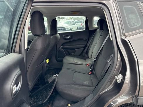 Used 2018 Jeep Compass Sport AWD/4WD image 11
