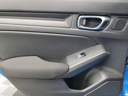 Certified 2025 Honda Civic Sport image 18