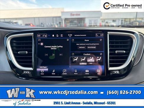Certified 2023 Chrysler Pacifica Touring-L FWD image 40