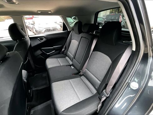Certified 2024 Kia Soul EX image 20