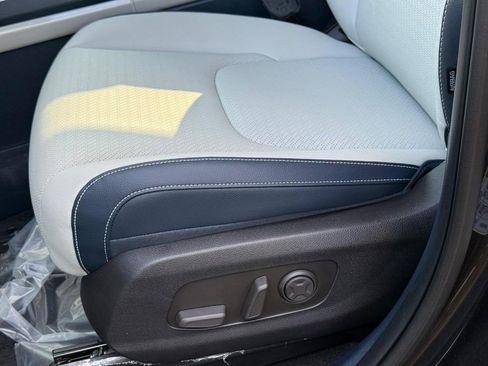 New 2026 Kia Carnival SX Prestige image 23