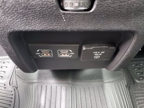 Used 2021 Jeep Cherokee Limited AWD/4WD image 11