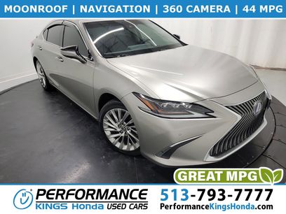 Used 2021 Lexus ES 300h w/ Accessory Package 2
