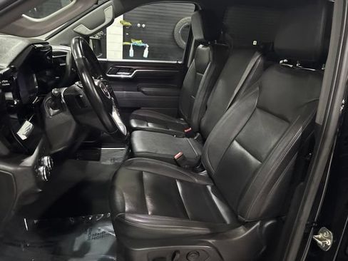 Used 2025 GMC Sierra 1500 SLT AWD/4WD image 14