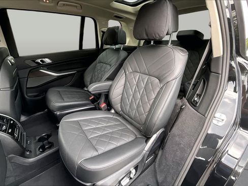 Certified 2026 BMW X7 xDrive40i AWD/4WD image 21