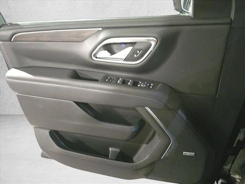 Used 2022 Chevrolet Tahoe LT w/ LT Signature Plus Package image 28