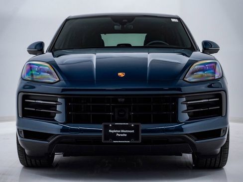 Certified 2024 Porsche Cayenne Coupe image 6