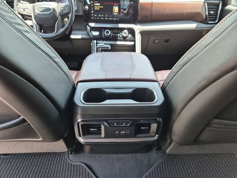Used 2024 GMC Sierra 1500 Denali Ultimate AWD/4WD image 34