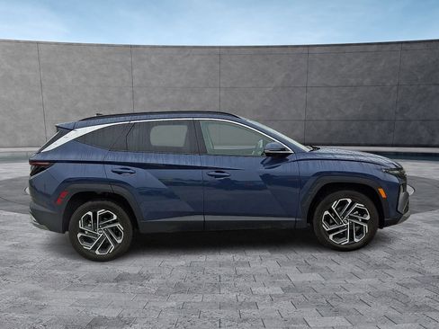 Certified 2025 Hyundai Tucson Limited image 8
