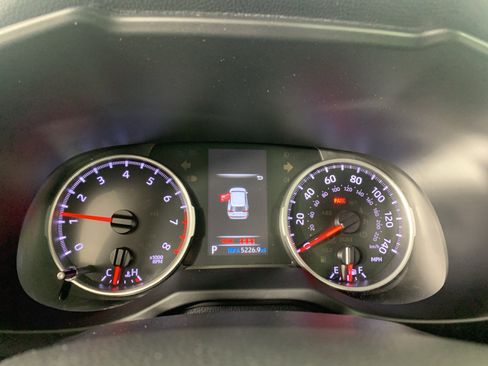 Used 2022 Toyota RAV4 LE image 23