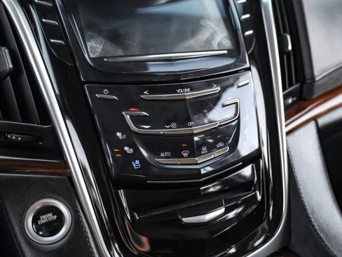 Used 2018 Cadillac Escalade Luxury RWD image 24