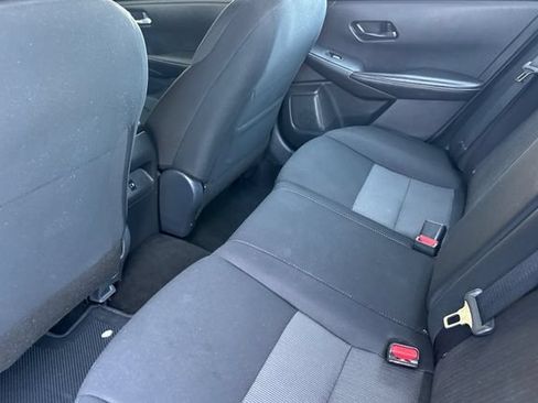 Used 2024 Nissan Sentra SV FWD image 13