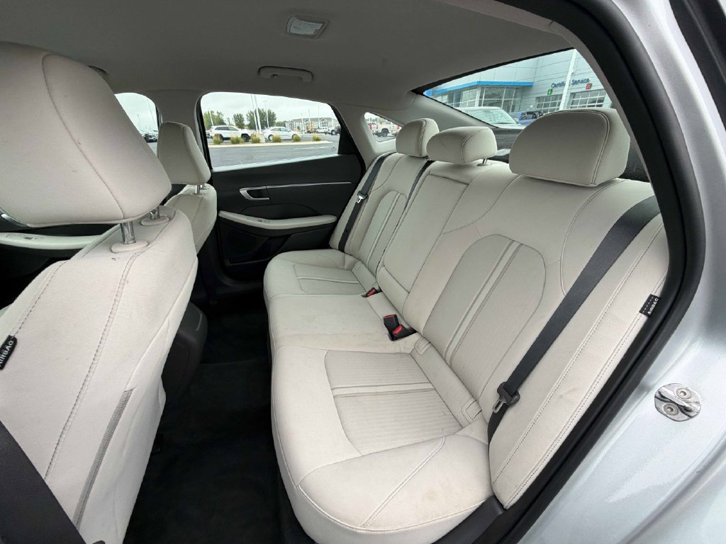 Used 2025 Hyundai Sonata SEL FWD image 20