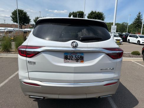 Used 2019 Buick Enclave Premium AWD/4WD image 3