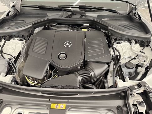 Certified 2025 Mercedes-Benz GLC 300 image 27