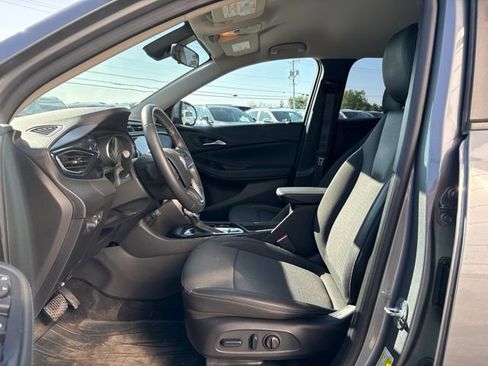 Used 2023 Buick Encore GX Preferred w/ Cold Weather Comfort Package AWD/4WD image 5