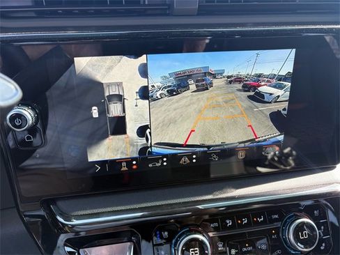 Used 2026 GMC Sierra 2500 AT4 w/ Technology Package image 11