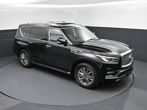 Used 2024 INFINITI QX80 Luxe w/ Cargo Package image 39