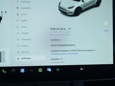 Used 2021 Tesla Model Y Long Range image 48