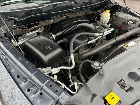 Used 2015 RAM 1500 Express image 37