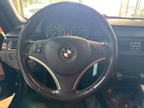 Used 2011 BMW 328i Convertible RWD image 22