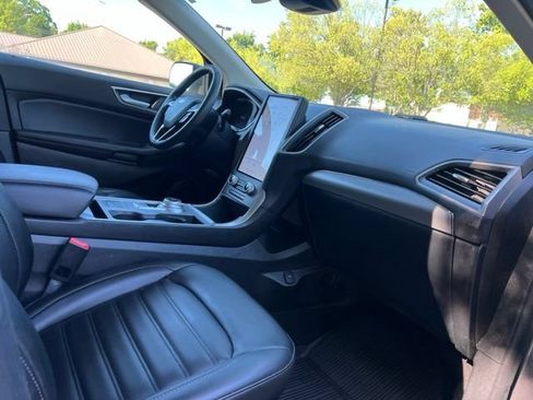 Used 2021 Ford Edge SEL w/ Convenience Package AWD/4WD image 19