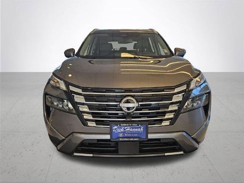 Certified 2025 Nissan Rogue SL AWD/4WD image 3