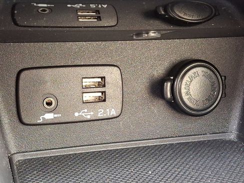 Certified 2023 Subaru Forester Premium image 26