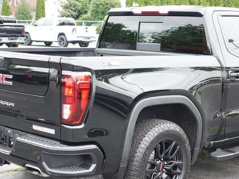 Used 2024 GMC Sierra 1500 Elevation w/ Elevation Premium Package AWD/4WD image 12
