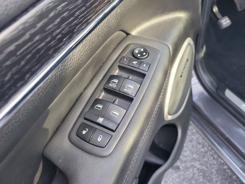 Used 2021 Jeep Grand Cherokee Summit w/ Platinum Series Group AWD/4WD image 16
