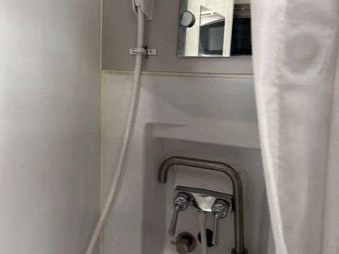 Used 2022 Mercedes-Benz Sprinter 2500 image 34