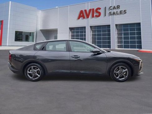 Used 2025 Kia K4 FWD image 5