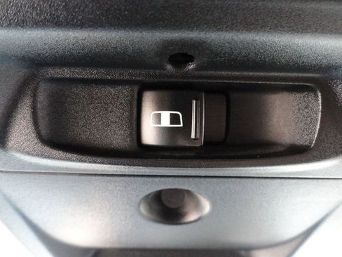 Used 2016 RAM 2500 SLT image 20