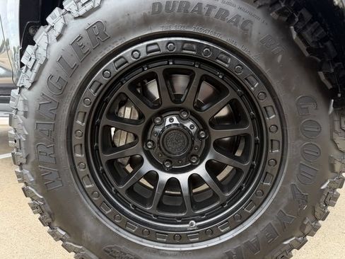 Used 2019 Toyota 4Runner SR5 RWD image 10