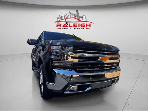 Used 2019 Chevrolet Silverado 1500 LTZ w/ LTZ Plus Package image 3