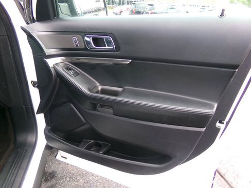 Used 2018 Ford Explorer 4WD Police Interceptor w/ Interior Upgrade Package image 34