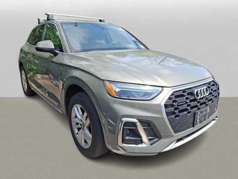 Certified 2023 Audi Q5 2.0T Premium w/ Convenience Package AWD/4WD image 2