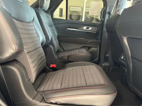 New 2025 Ford Explorer ST-Line w/ Premium Package image 32