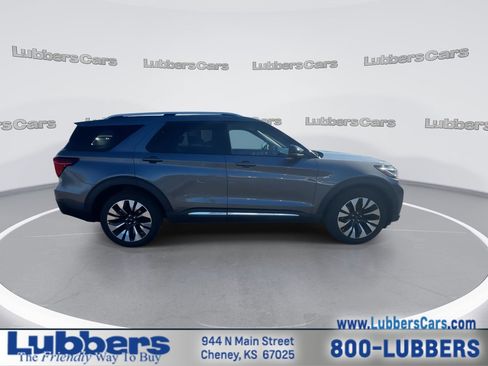 Used 2025 Ford Explorer Platinum w/ LUX Leather Package image 9