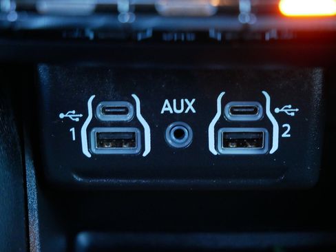 Used 2022 Dodge Durango SXT image 30