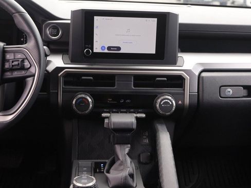 Certified 2025 Toyota 4Runner 4WD image 11