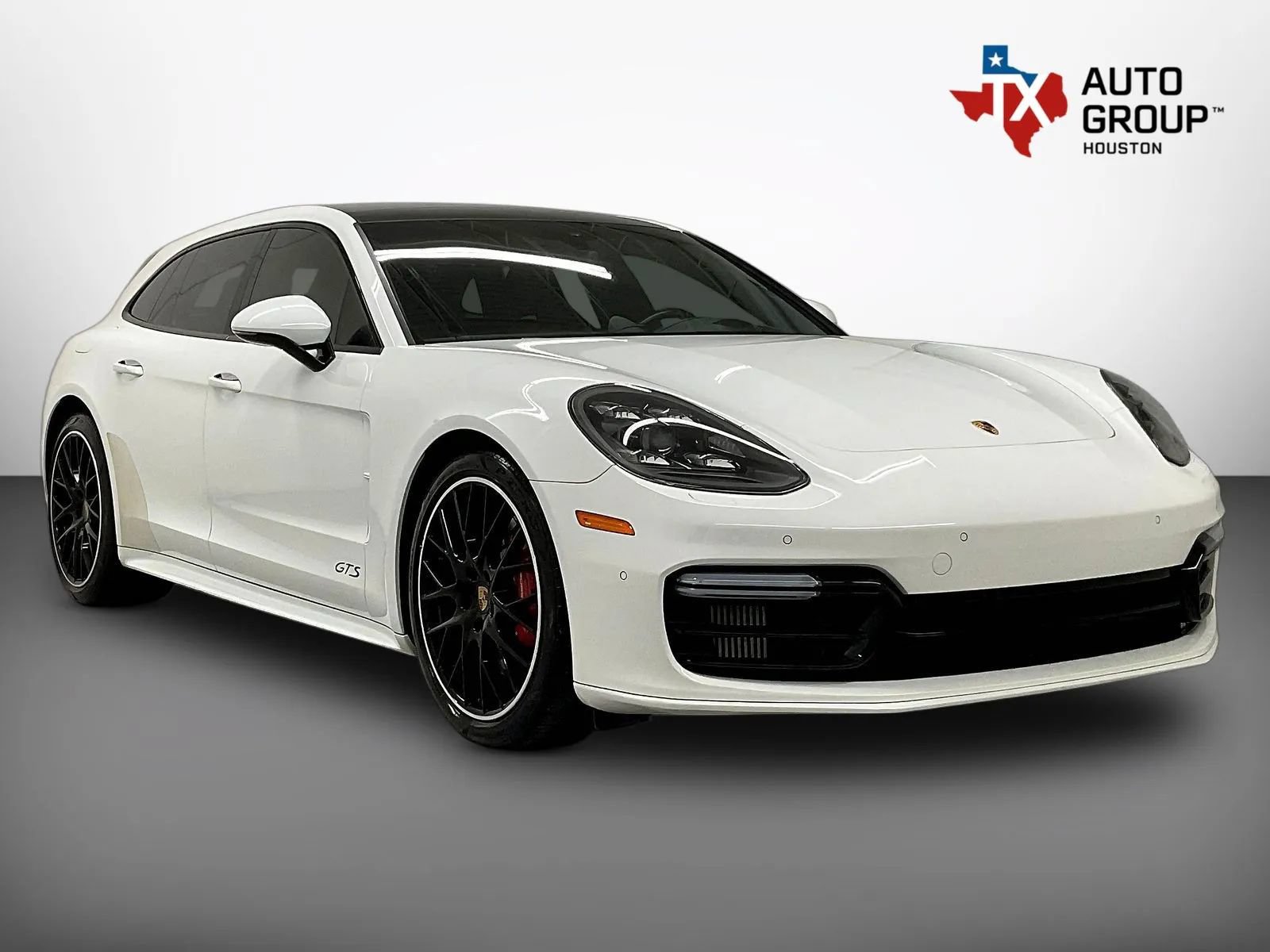 Used 2020 Porsche Panamera GTS AWD/4WD image 5