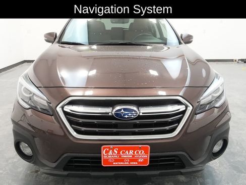 Used 2019 Subaru Outback 3.6R Touring image 2