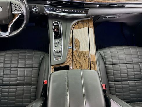 Used 2021 Cadillac Escalade Sport Platinum w/ LPO, ONYX Package AWD/4WD image 16