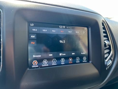 Used 2019 Jeep Compass Sport w/ Cold Weather Group image 26